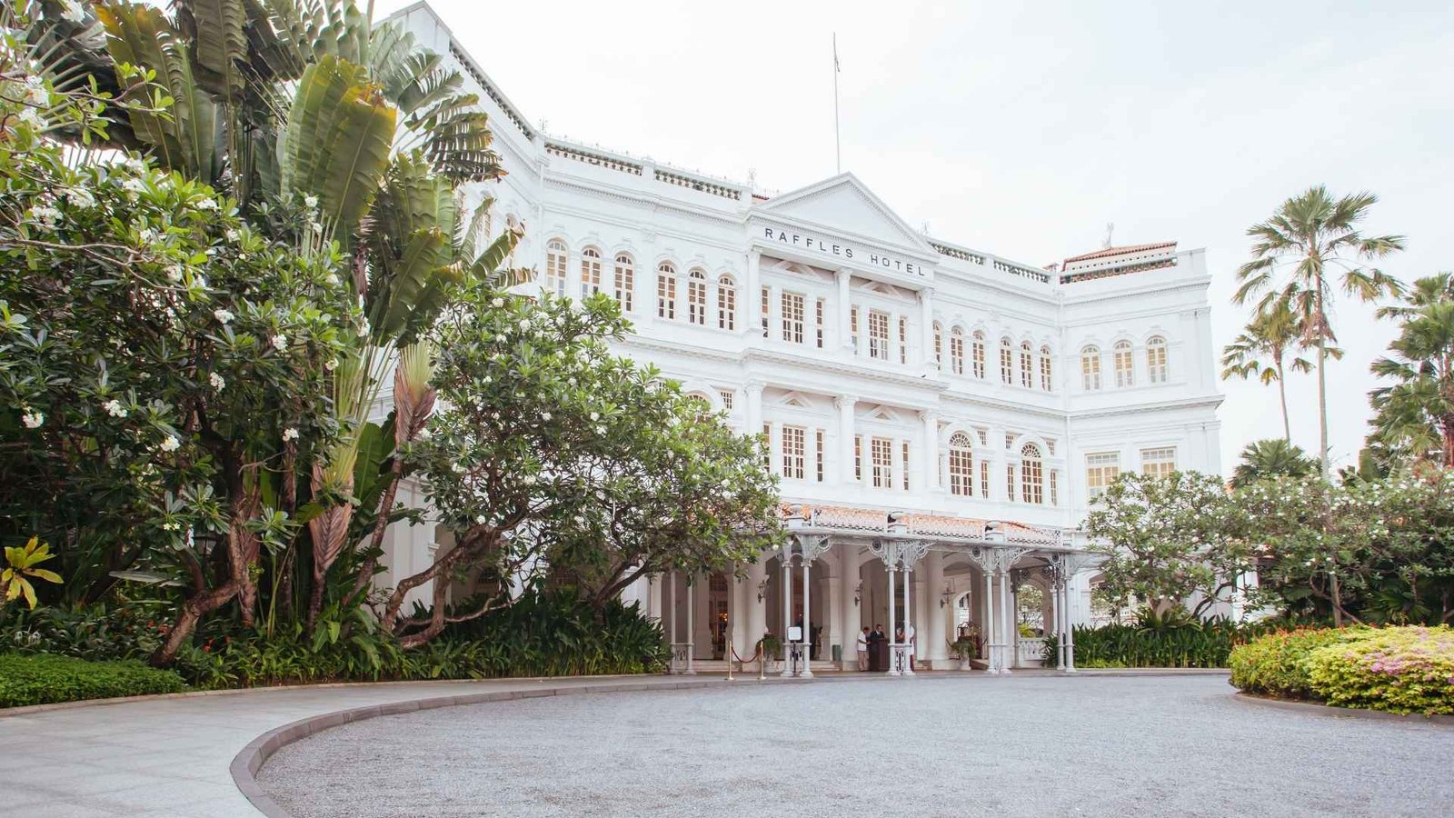 Raffles Hotel Singapore: The Hotel That Taught Asia What Excellence Means | TravelTalk
