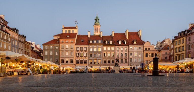 Old Town Market Square, Warsaw at dusk